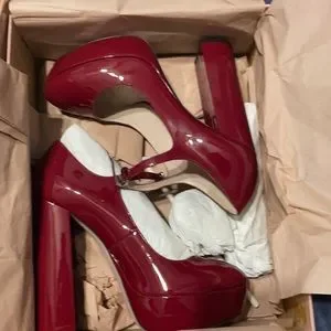靴 miu miu mary jane patent flat shoes red Miu Miu Mary Jane shoes – RARE ID